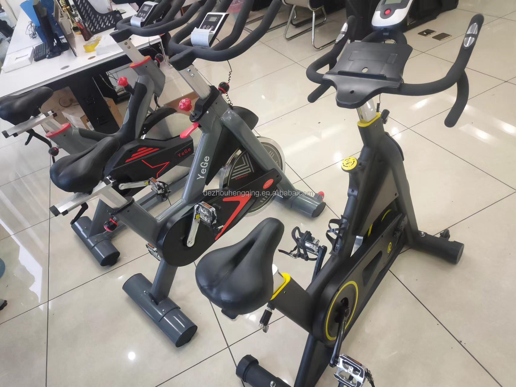 Wholesales Best Price Spine Bike Indoor Commercial Home Gym  Machines Sporting Equipment Cycling Exercise Bike