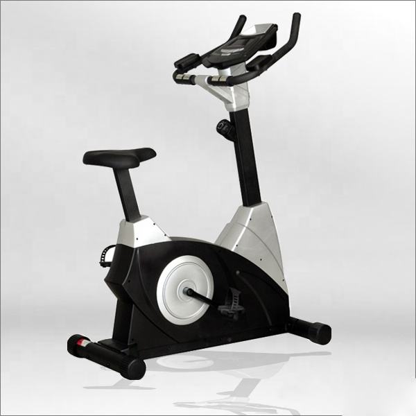 Commercial fitness trainer s...